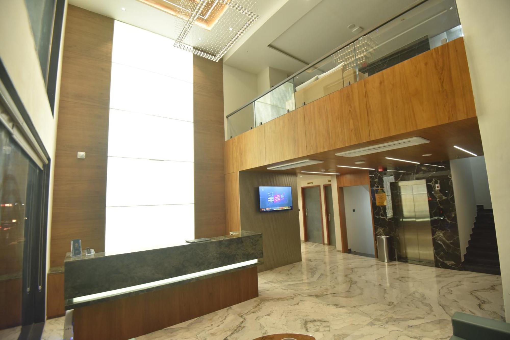 Kings Kraft Tremezzo Inn, Somnāth Εξωτερικό φωτογραφία